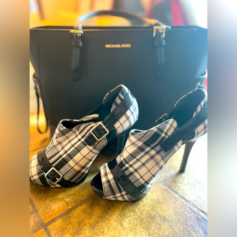 Open toe dress casual women heels with side buckle
